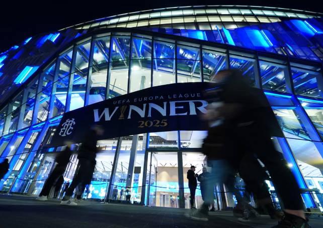 世界杯-卫报：由于保级形势严峻，热刺推迟季票续订截止日期