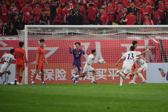 世界杯-马德兴：U23国足表现失望 中场没了强度与厚度